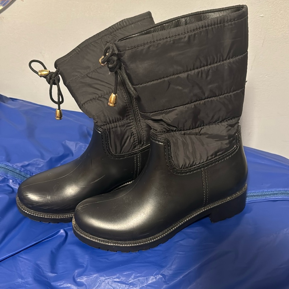 Black rain boots, size 8